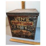 Biscuit Co. tin "Fine Fairy Soda Crackers" 1900s