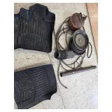 >Mats, air hose, gas can+