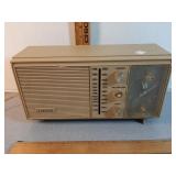 Vtg. Zenith radio model Z406L