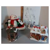 Christmas village pieces & decor