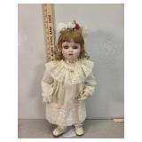 18" Amelia porclan 1994 doll