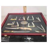 Fishing Club collectors knife set with display