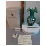 Vtg. Fenton limited edition Magnolia & Berry