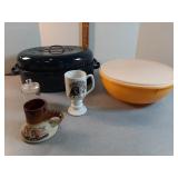 Large roaster  & Tupperware & mugs
