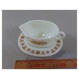 Pyrex Gravy Boat with Underplate