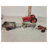 Farm toys, hubley +