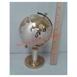 Metal world globe cigarette dispenser