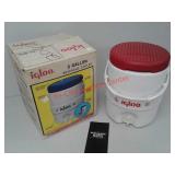 Like new 2 gallon Igloo Beverage cooler