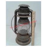 Simmons Liberty kerosene lamp Barn Lantern