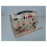 Cartoon family metal lunchbox