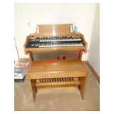 HAMMOND ORGAN W/ BENCH