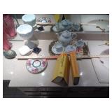 WARNEK POLAND TEA SET, BOOKS +++