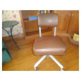 STEELCASE VINTAGE OFFICE CHAIR -IN GREAT CONDITION