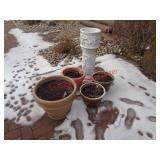4 FLOWER POTS & HEAVY OUTDOOR PEDESTAL