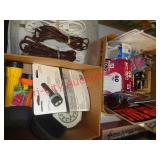LIGHT BULBS, EXT CORDS, FLASHLIGHTS +++