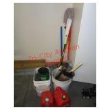 GAS CANS, MOP, CANE, CALIFORNIA DUSTER +++