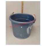 large plastic tub w/ rope handles