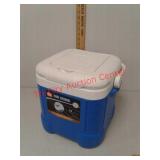 Igloo 14 can ice cube cooler