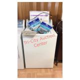 >2013 Crosley top loading washer clothes washing