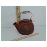 Cast iron teapot with lid and handle