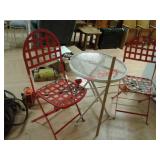 > Vintage metal Patio / Bistro table and chair