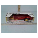 Ertl New Holland spreader
