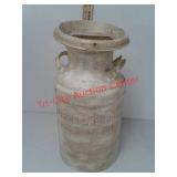 Vintage farmers produce Audubon Iowa metal cream