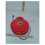 Electric quesadilla maker