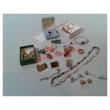 Costume jewelry - necklaces, Smithsonian