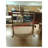 Open Style desk
Approx 52H x 49W x 26D
