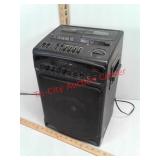 GPX portable karaoke machine / AM FM radio