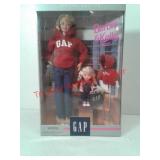 Barbie and Kelly gift set Gap athletic dolls
