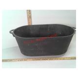 Cast iron oval boiling pot / kettle