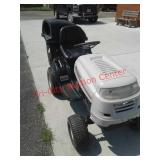 >MTD Gold 42in 7 speed riding lawn mower with
