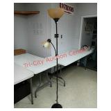 Floor lamp with 3-way light setting