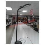 Daylight reading lamp