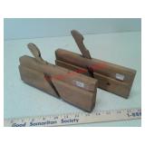 2 antique wood trim planes