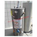 Richmond 30gal water heater