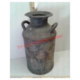 Vintage cream can with lid