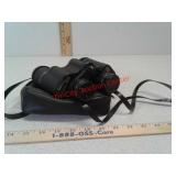 Tasco 7x 35 mm binoculars with case