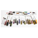 Grouping of Tools: Screwdrivers & Ratchets (2)