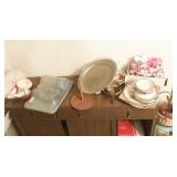 Estate Lot: Contents of Shelf