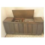 GE Stereo & Record Player Cabinet w/ Records