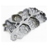 1991 John Wright USA Cast Iron Flower Cookie Pan