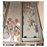 Contents of Drawer: Screwdrivers