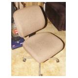Upholstered Rolling Office Chair
