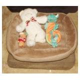 Dog Beds & Toys