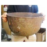 Antique Gate-Marked 12 Gallon Cast Iron Stew Pot