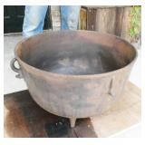 Vintage 20 Gallon Cast Iron Wash Pot