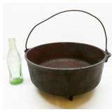 Vintage 12" Footed Cast Iron Ditch Oven